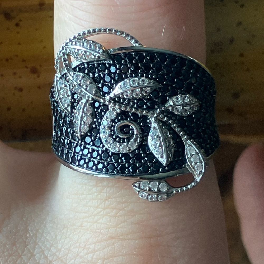 Natural Black Spinel Sterling Silver Ring Size 8